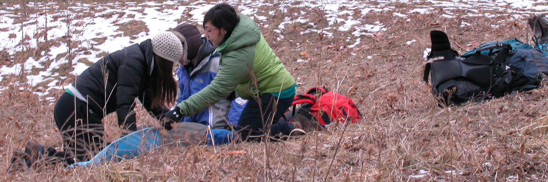Students working together outside of the Field Lab.